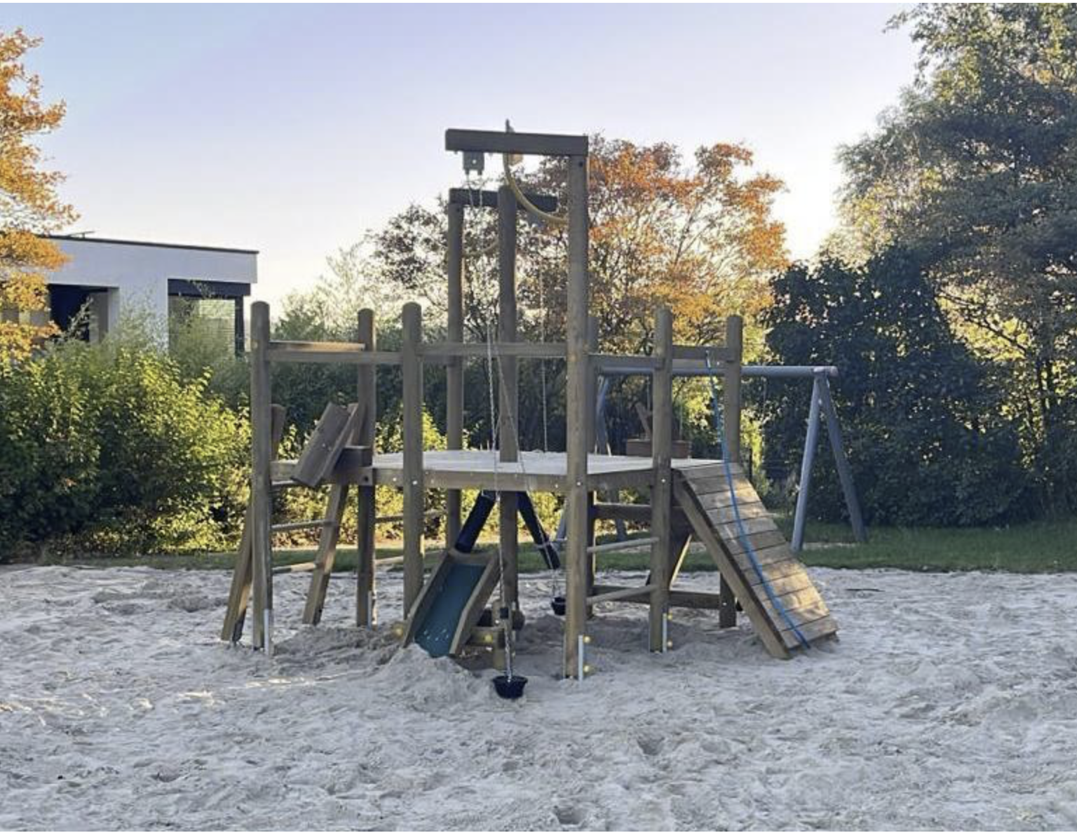 Neues Spielgerät auf dem Spielplatz „Auf der Haid“ – Neuhäusel