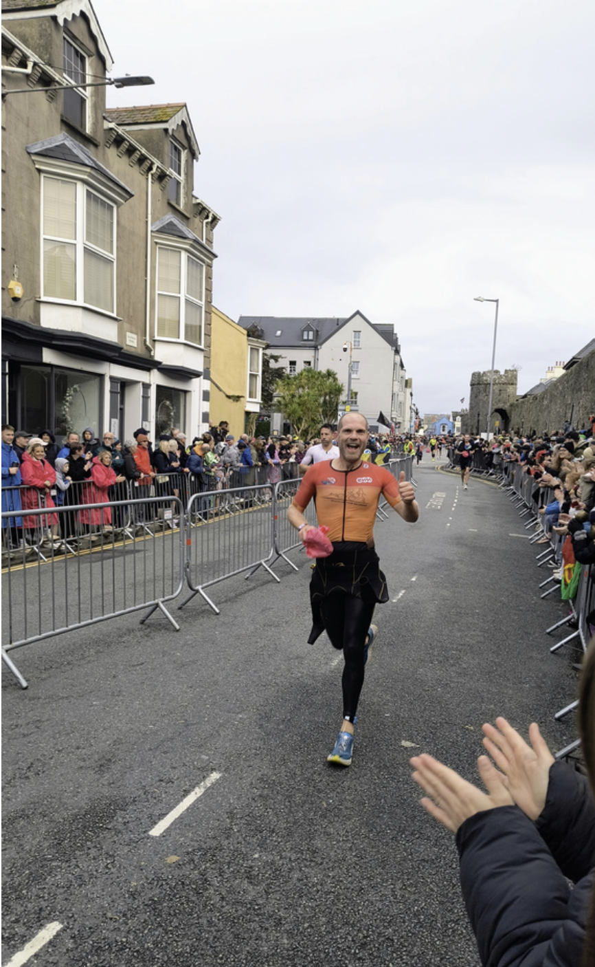 Triathlet Otto Ströbel qualifiziert sich für den Ironman Hawaii 2026